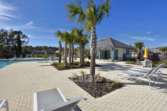 Building Photo - 1940 Red Lp