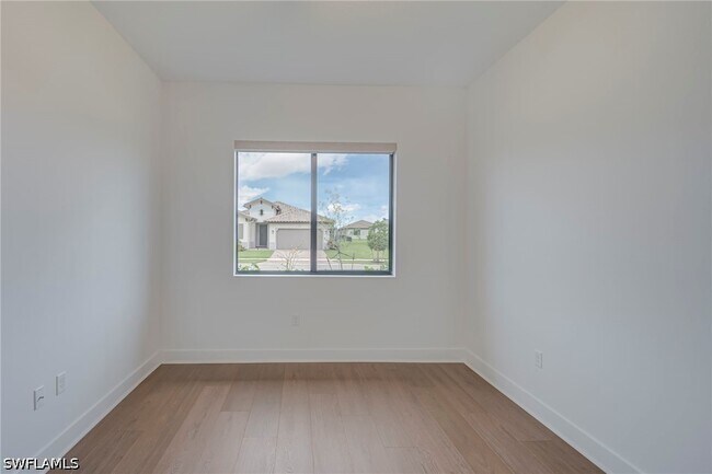 Building Photo - 5114 Panella Ave