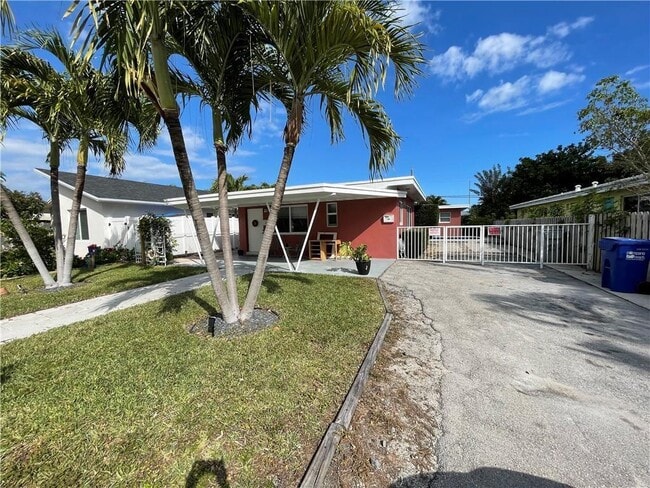 Building Photo - 616 NE 11th Ave