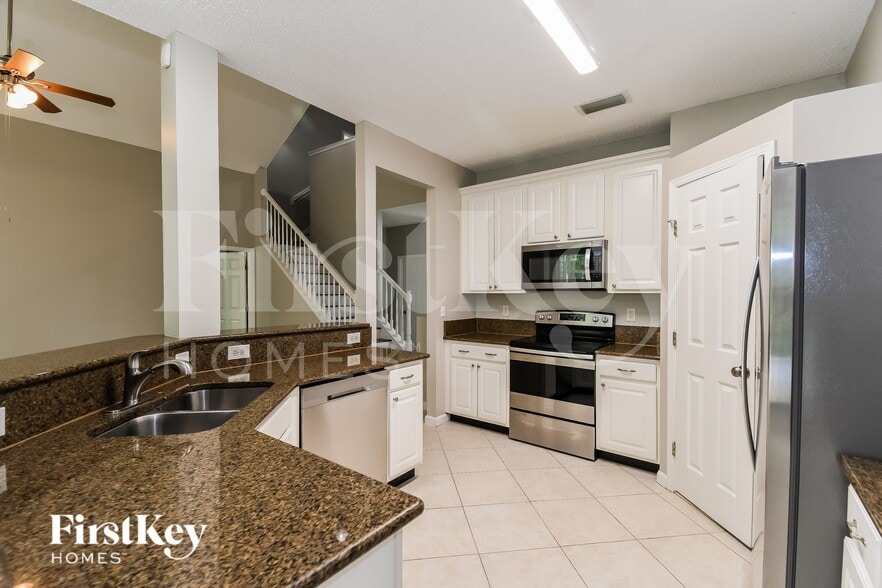 Building Photo - 2132 Pebble Creek Ln