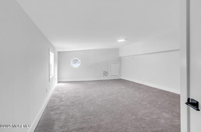 Building Photo - 23A Stoney Hill Rd