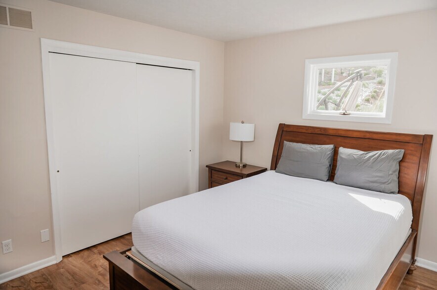 Building Photo - 150 Prospect St