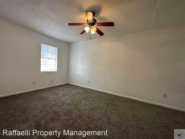 Building Photo - 3 br, 2 bath House - 1021 Locust St