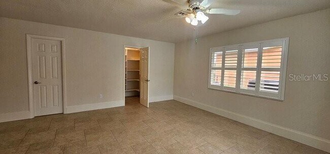 Building Photo - 2871 Coral Way