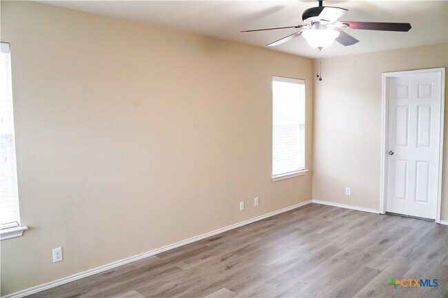 Building Photo - 11719 Wayward Daisy