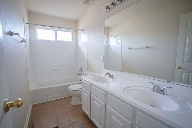 Building Photo - 21010 Silver Rawls Ln