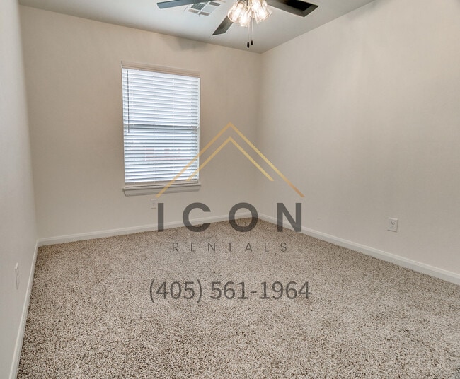 Building Photo - 809 S 2nd St