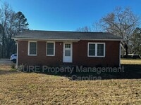 Building Photo - 357 Peach Orchard Rd