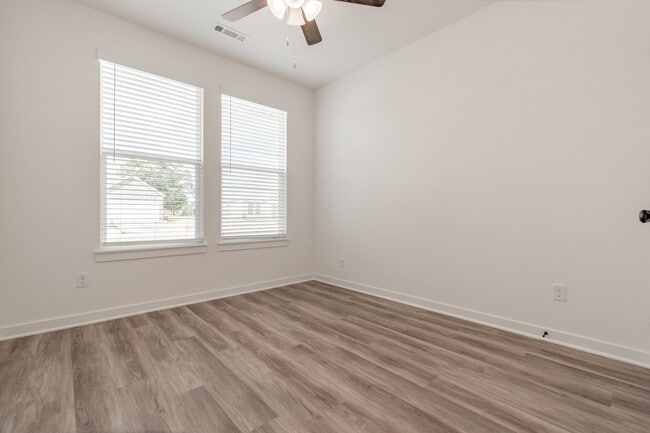 Building Photo - 429 W Gosling Isle