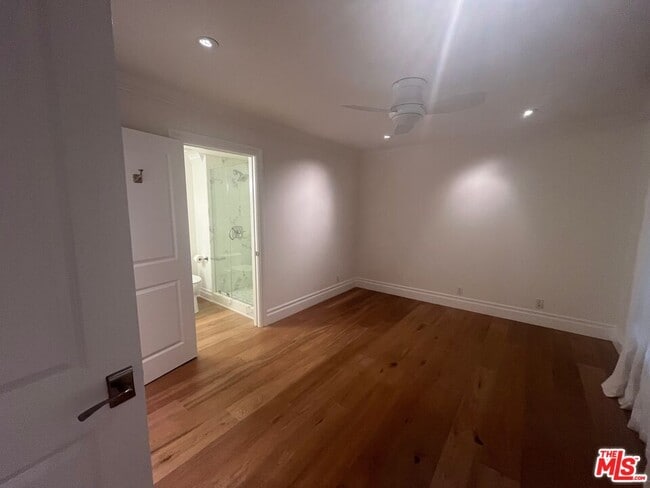 Building Photo - 1419 Avenida de Cortez