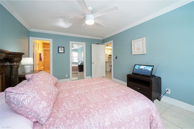 Building Photo - 2 br, 2 bath Condo - 1520 McKinley St Apt ...