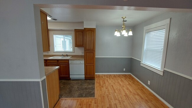 Building Photo - 1804 Academy Avenue