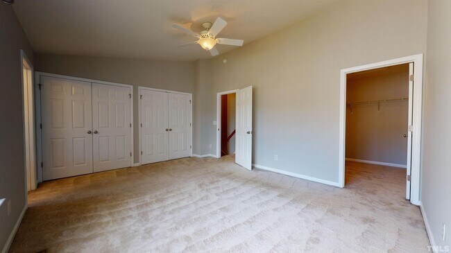 Building Photo - 113 Darley Dale Loop - Bev Roberts Rentals...