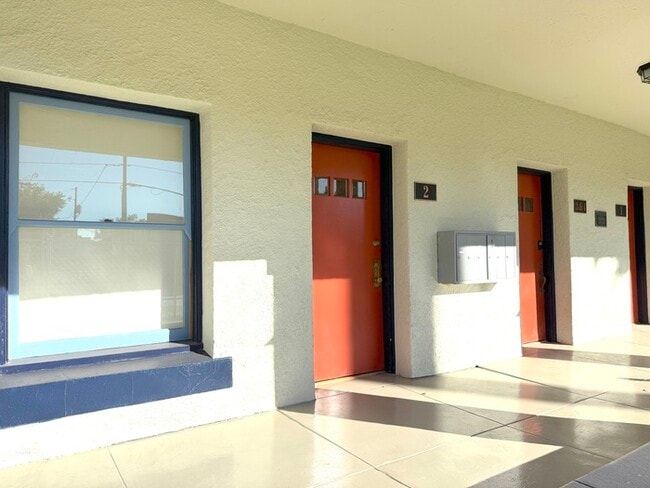 Building Photo - 412 W Roosevelt St