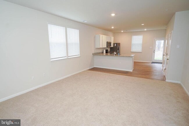 Building Photo - 819 Mersey Ln