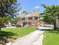 Building Photo - 12 Bedroom East Campus Fraternity/Sorrority House!