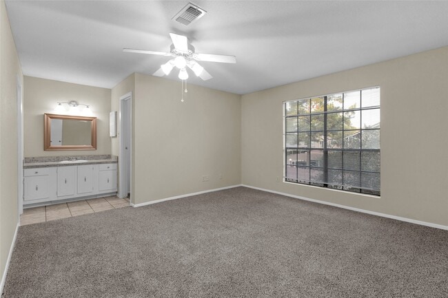 Building Photo - 14911 Wunderlich Dr