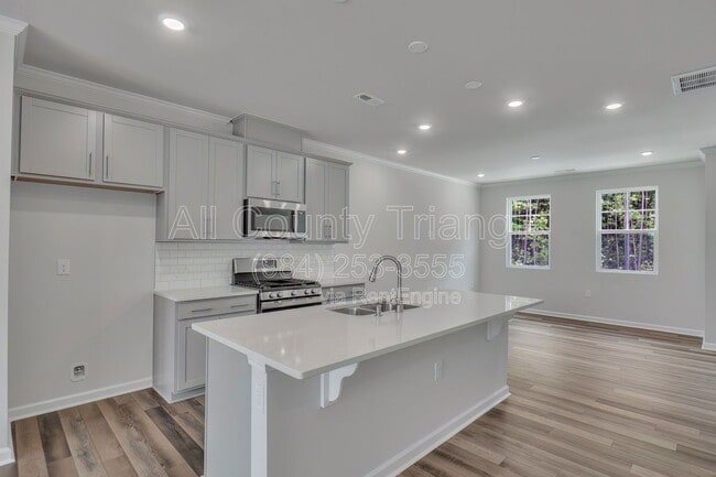 Building Photo - 1715 Chirping Trl