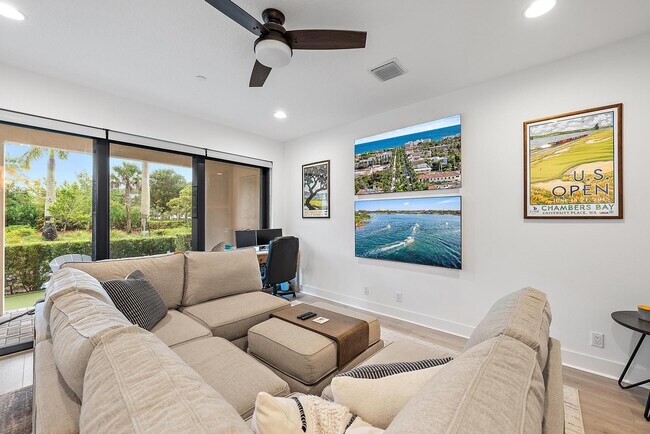 Building Photo - 12514 Gross Pointe Dr