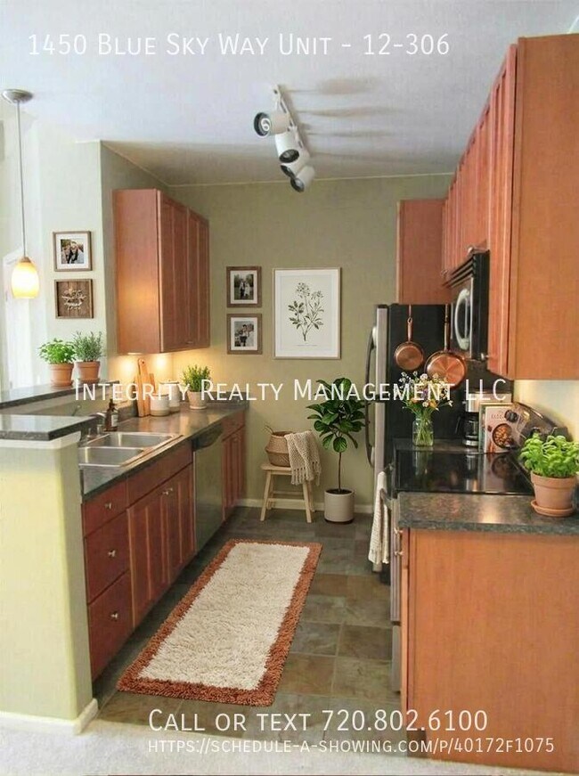 Building Photo - 1450 Blue Sky Way