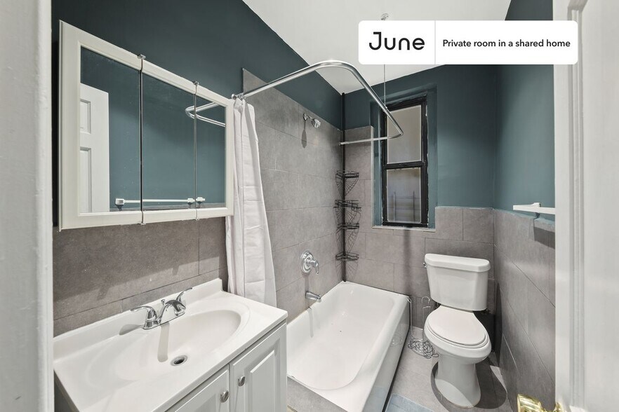Building Photo - Room in Shared 2 bed/1 bath home in East Harlem