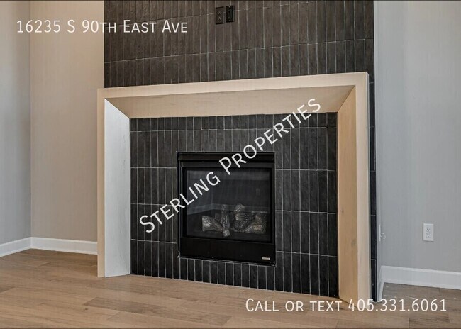 Building Photo - 16235 S 90th East Ave