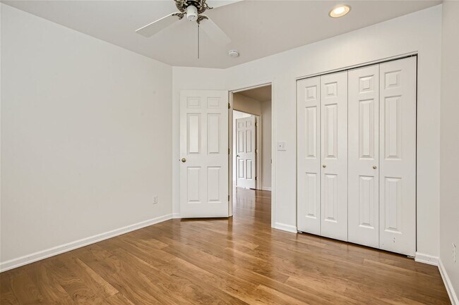 Building Photo - Spacious 4-Bedroom Home in Kenmore | Private Greenbelt Setting + Landscaping Included