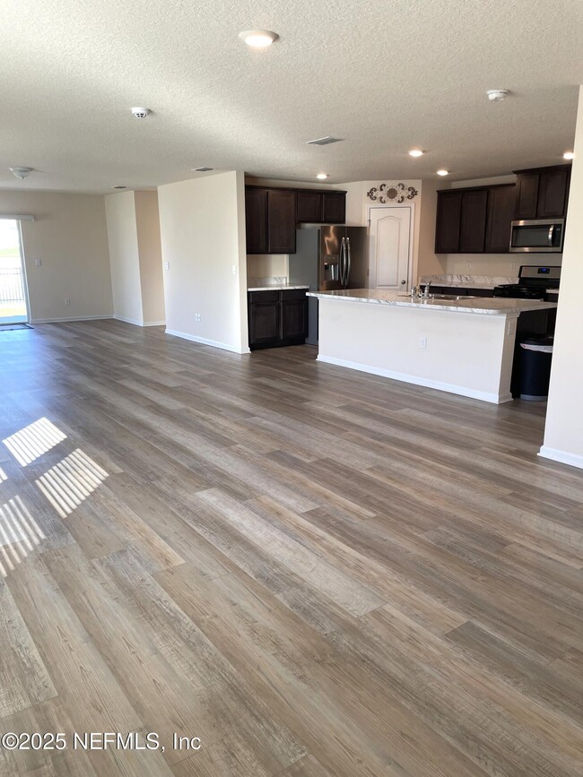Building Photo - 272 Jarama Cir