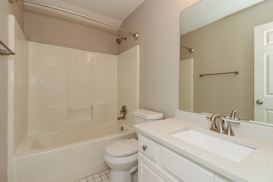 Building Photo - 816 Beaver Creek Dr