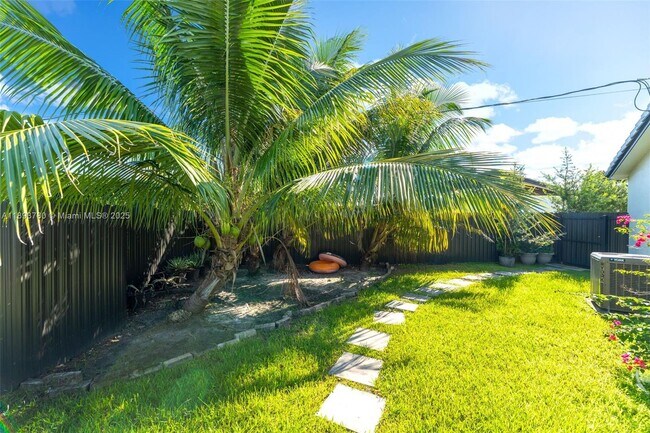 Building Photo - 9621 SW 58th St