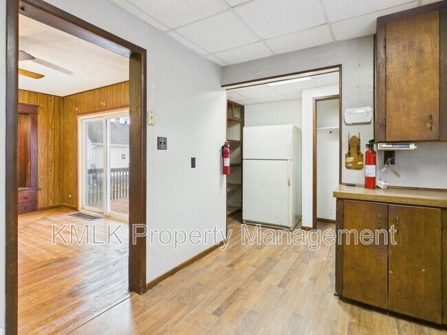 Building Photo - 1159 Carey Ave