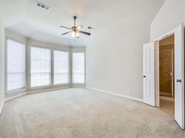 Building Photo - 2712 Cole Castle Dr