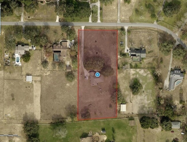 Building Photo - 15404 Thoroughbred Ln