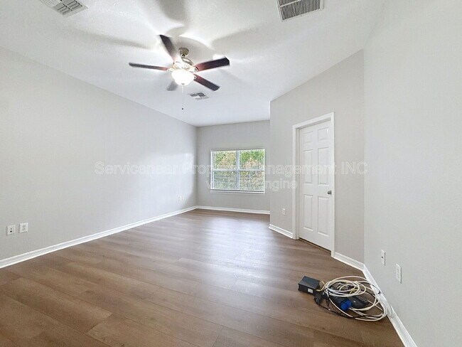 Building Photo - 10841 Dragonwood Dr