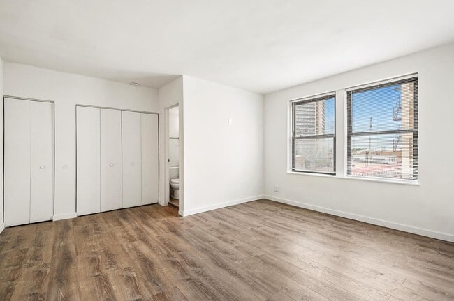 Building Photo - 5726 N. Winthrop