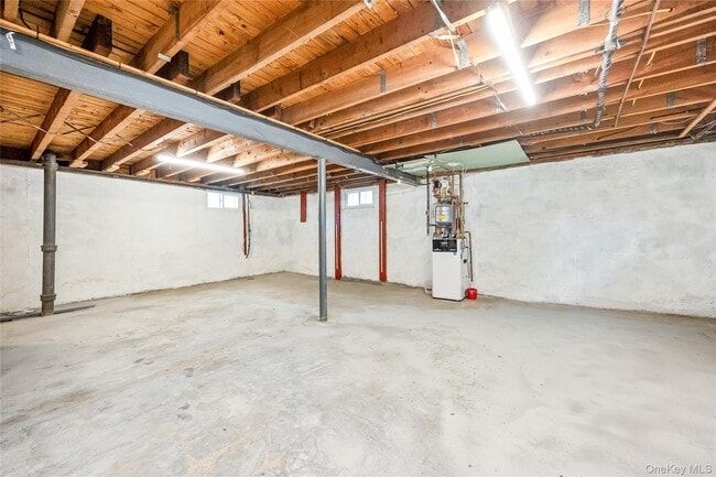 Building Photo - 63 I U Willets Rd