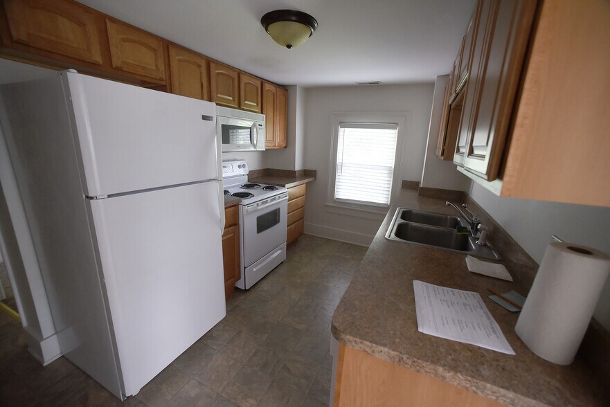 Kitchen - 80 Walnut St