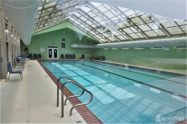 Building Photo - 302 Berkshire Dr