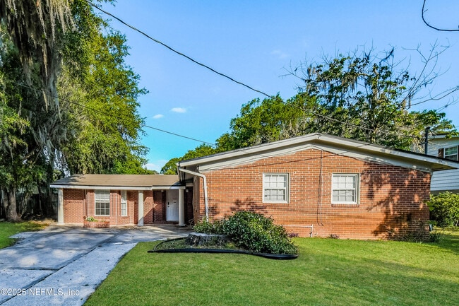 Primary Photo - 10655 Tulsa Rd