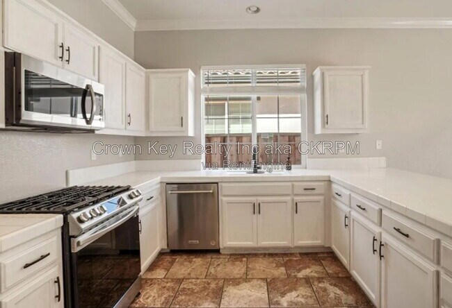 Building Photo - 229 Wisteria Ln