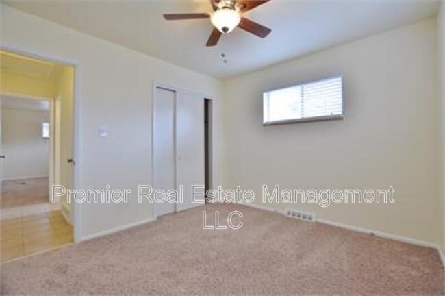 Building Photo - 4477 E Jewell Ave