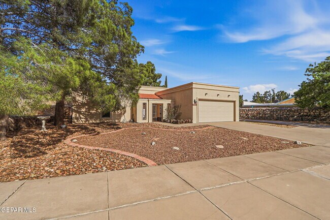 Building Photo - 604 La Chapa Ave