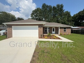 Building Photo - 4208 Eleanor St