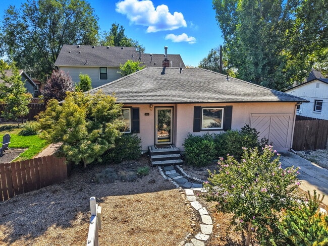 Building Photo - 3209 W Plant Dr