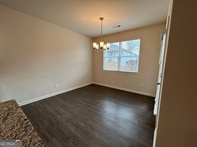 Building Photo - 850 Starbuck Parkway