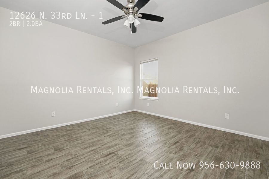 Building Photo - 12626 N 33rd Ln