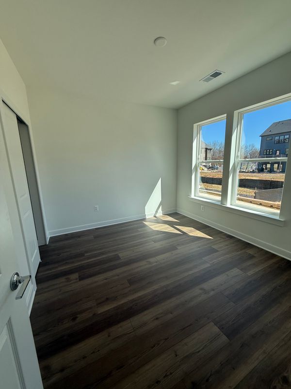 Building Photo - 1309 Bracken Ln