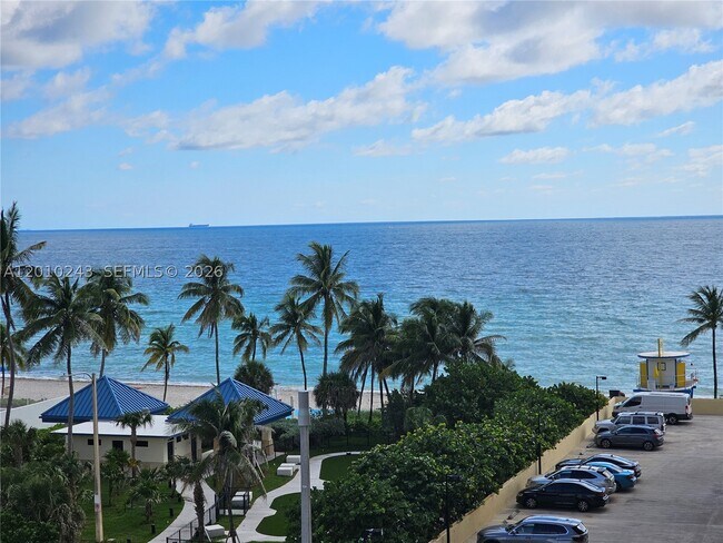 Building Photo - 2501 S Ocean Dr
