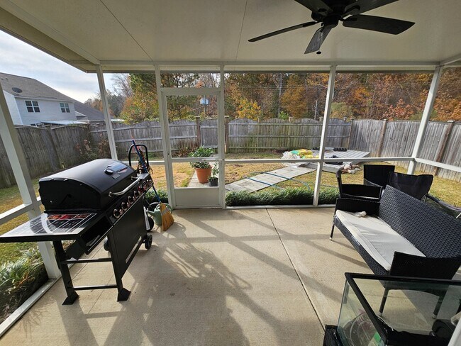 Building Photo - 136 Cordage Dr