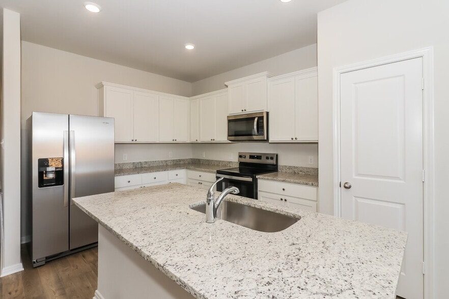 Building Photo - 7534 Tipton Meadow Way